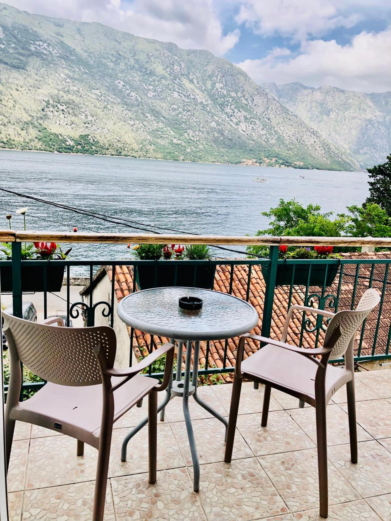 Apartments Djurovic Kotor Oda fotoğraf